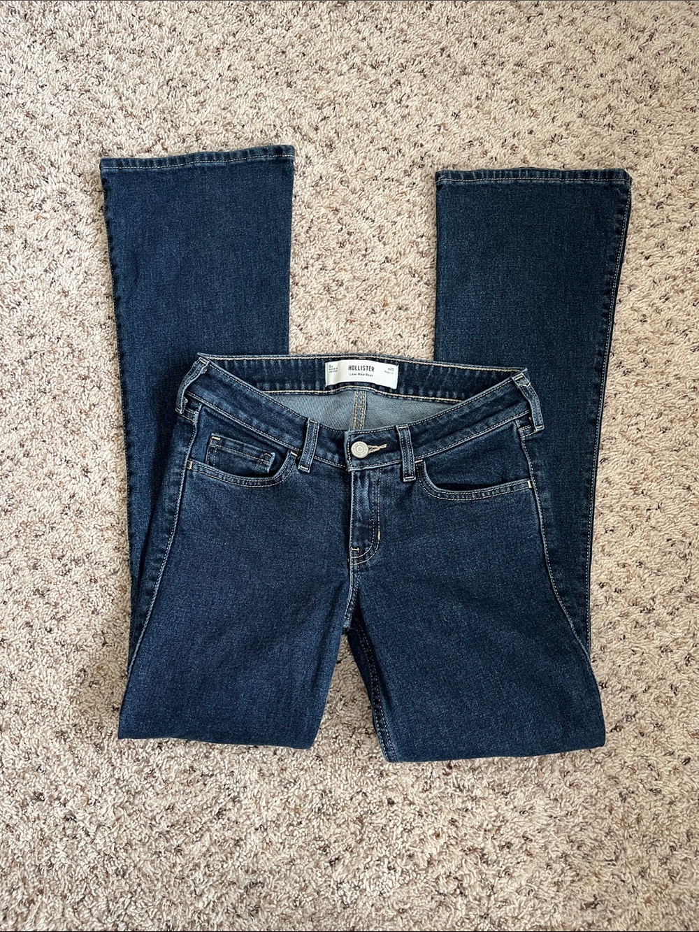 Hollister Low-Rise Bootcut Jeans Dark Blue Wash Size 0 Regular